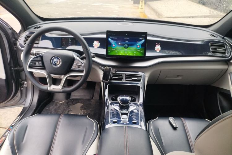 Used BYD Qin PLUS 2021 EV 400KM Luxury Model Center Console