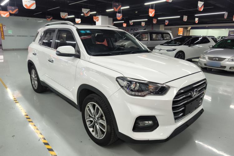 Used Hyundai ix35 2019 2.0L Automatic 2WD Zhiyong·Changxiang Edition China V Standard Front Right 45 Deg