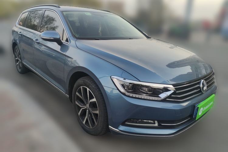 Used Volkswagen Variant 2018 380TSI Two-Wheel Drive Comfort Edition Front Right 45 Deg