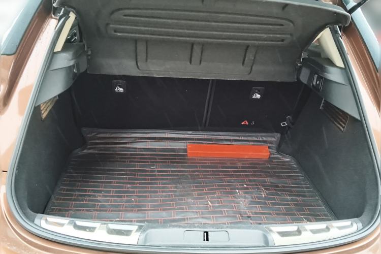 Used DS 6 2014 1.6T Luxury Edition THP160