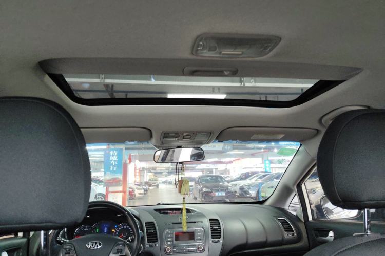 Used Kia K3 2015 1.6L Automatic GLS
