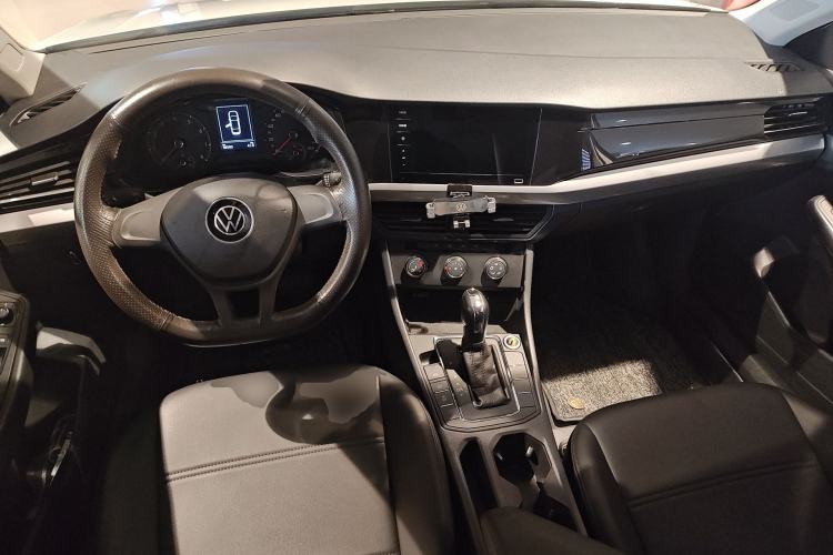 Used Volkswagen Bora 2021 1.5L Automatic Fashionable Smart Connectivity Version Center Console