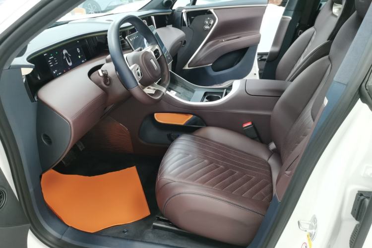 Used Avatr 11 2023 HarmonyOS Version Smart Enjoyment Upgrade Model 90-Degree Rear-Wheel Drive Edition
