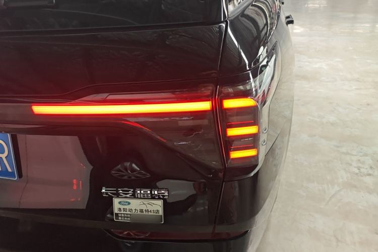 Used Ford Edge 2023 Ford Explorer L 2.0T EcoBoost Four-Wheel Drive 7-Seater Supreme Model Right Rear Taillight