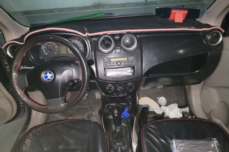 Used Venucia R30 2014 1.2L Manual Enjoyment Edition
