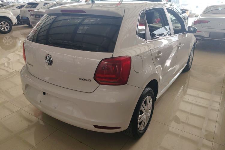 Used Volkswagen Polo 2016 1.4L Manual Fashion Model
