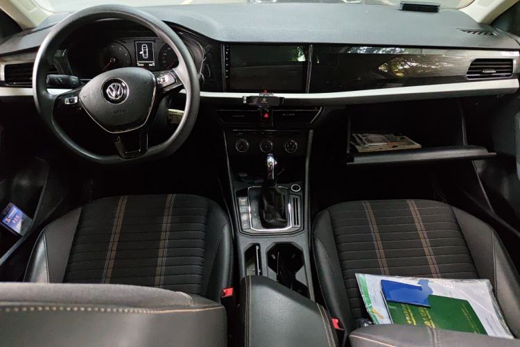 Used Volkswagen Lavida 2019 280TSI DSG Comfort Edition China VI standard Center Console