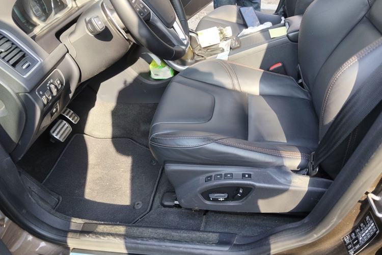 Used Volvo XC60 2015 T6 Zhiyi Edition