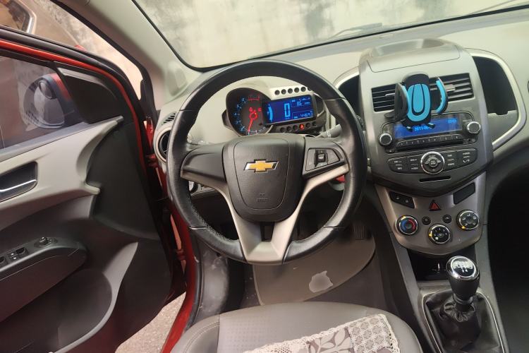 Used Chevrolet Aveo Sonic 2011 Hatchback 1.6L MT SX Steering Wheel