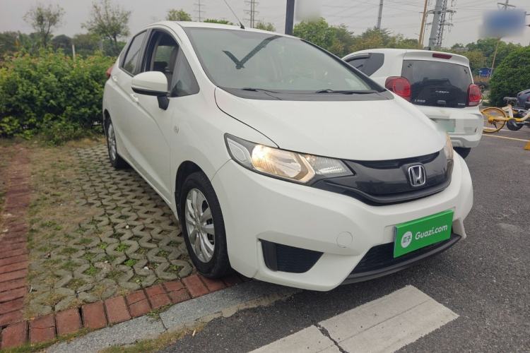 Used Honda Fit 2014 1.5L LX CVT Comfort Model Front Right 45 Deg
