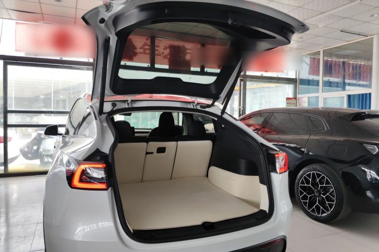 Used Tesla Model Y 2024 Rear-Wheel-Drive Version Trunk
