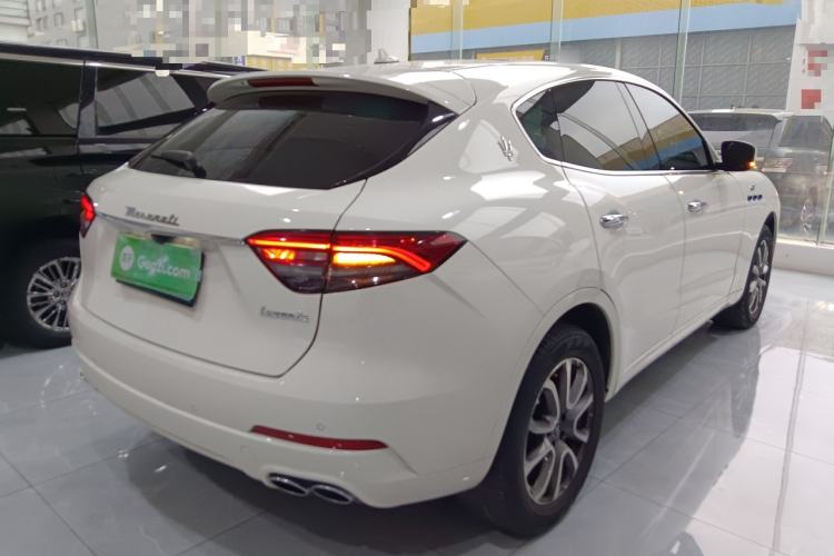 Used Maserati Levante 2022 2.0T GT Sharp Edition Rear Right 45 Deg