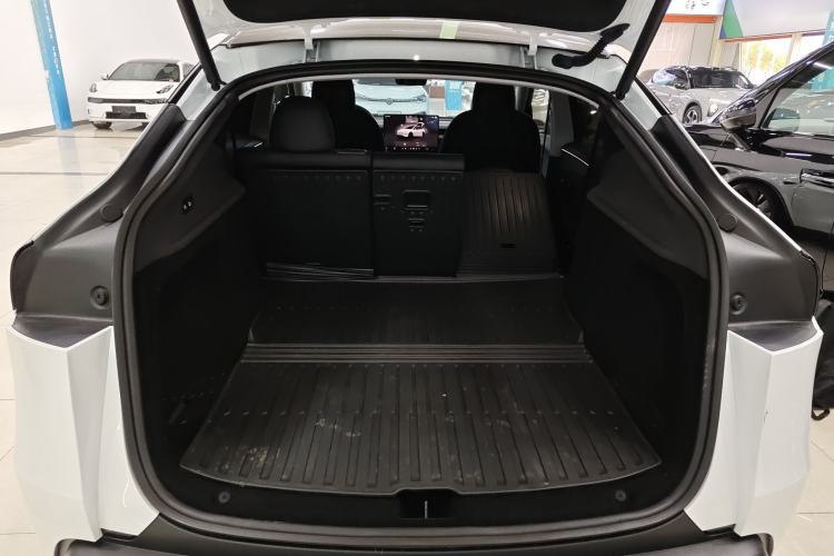 Used Tesla Model Y 2025 Long-Range All-Wheel Drive First Edition
