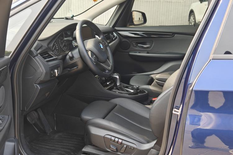 Used BMW 2 Series Active Tourer 2016 218i Sports Design Package Interior 9