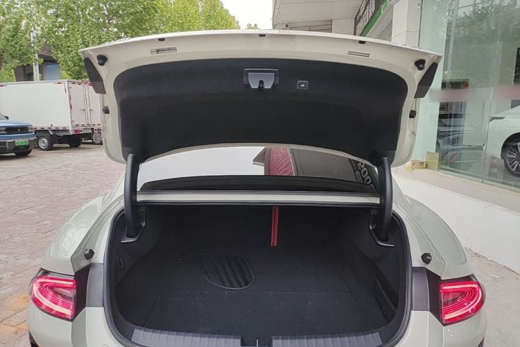 Used Xiaomi Auto SU7 2024 Rear-Drive Long-Range Intelligent Driving Version
