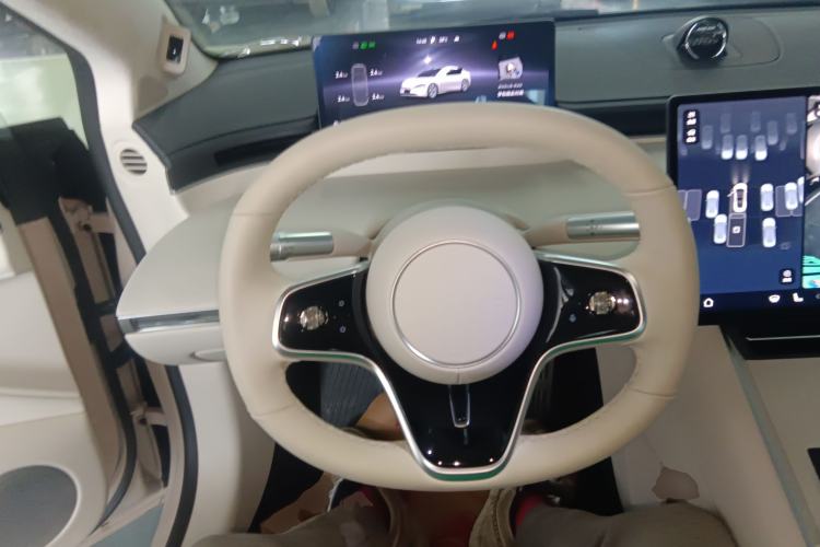 Used Hima Luxeed S7 2025 855 km Max