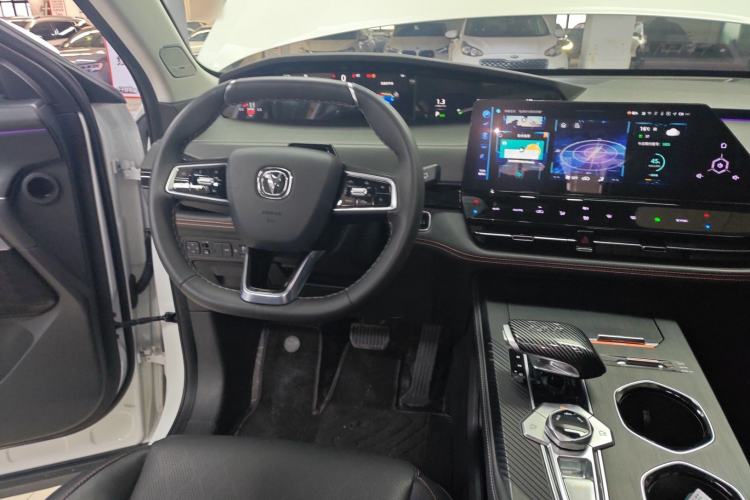 Used CHANGAN UNI-K 2021 2.0T All-Wheel Drive Prestige Version Steering Wheel