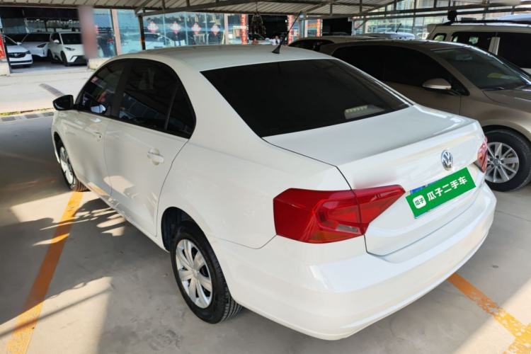 Used Volkswagen Jetta 2017 1.5L Manual Fashion Edition
