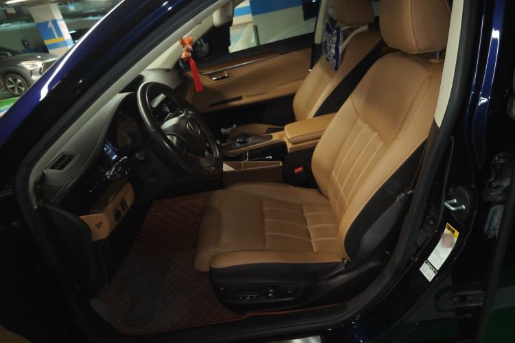 Used Lexus ES 2015 250 Elegant Edition Left Front Seat