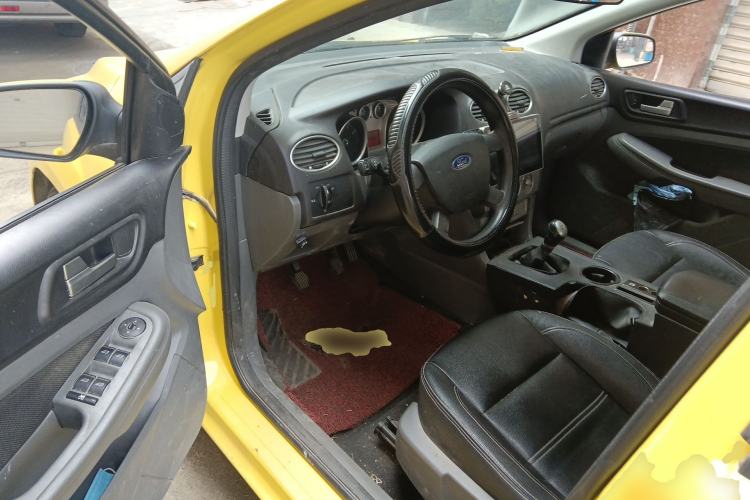 Used Ford Focus 2013 Hatchback Classic 1.8L Manual Base Model