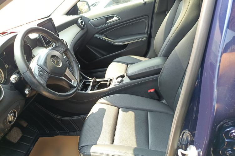 Used Mercedes-Benz GLA 2016 GLA 200 Fashion Model Left Front Seat