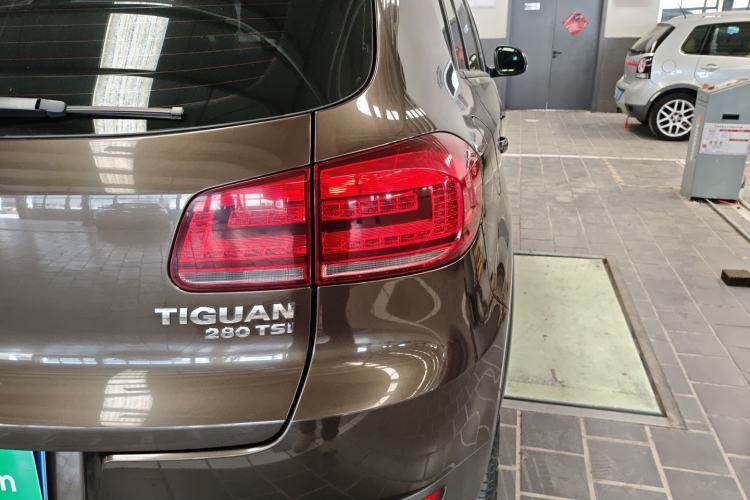 Used Volkswagen Tiguan L 2016 280TSI Automatic Two-Wheel-Drive Silk Road Style Edition