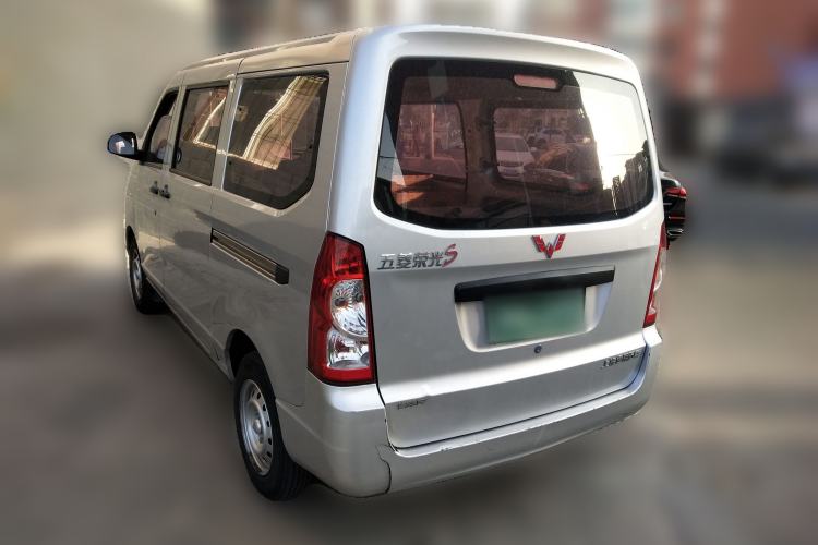 Used Wuling Rongguang S 2021 1.2L Base Model 7-Seater LSI
