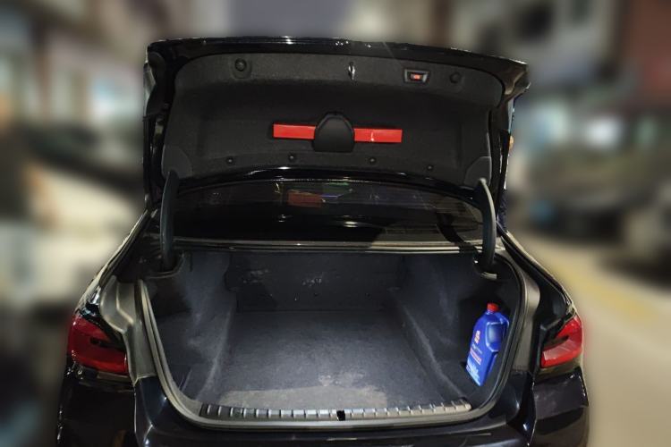 Used BMW 5 Series 2022 525Li M Sport Package Trunk