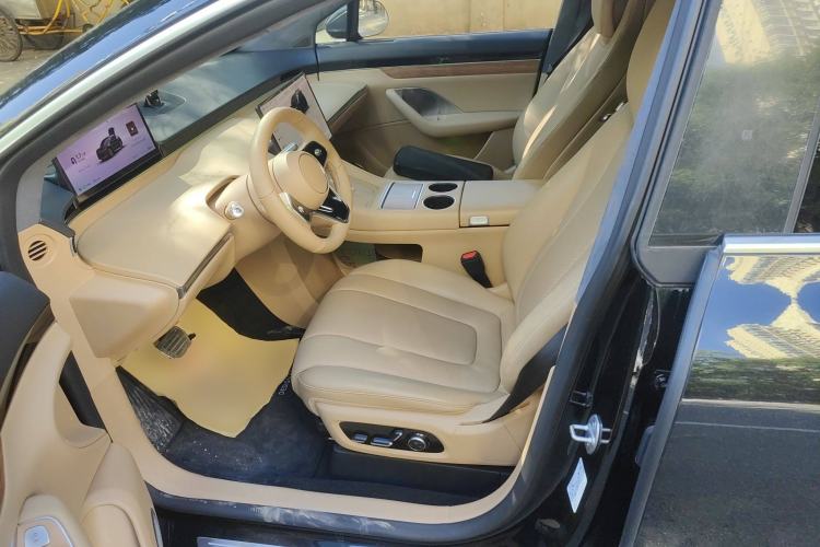 Used Hima Luxeed R7 2024 All-Electric 736 km Ultra