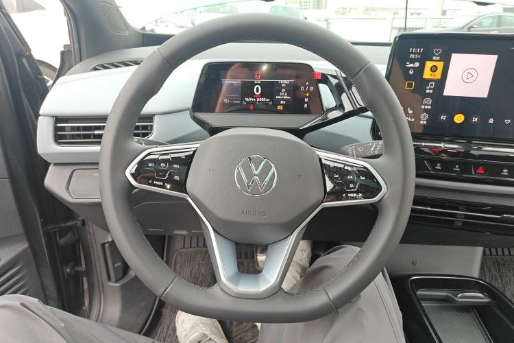 Used Volkswagen ID.4 X 2024 Pure & Smart Edition Steering Wheel