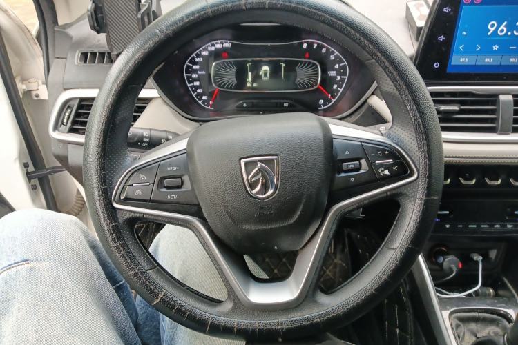 Used Baojun 510 2017 1.5L Manual Fashion Model
