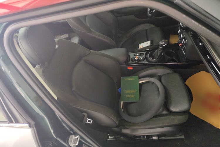 Used MINI Clubman 2016 Revised Version 1.5T COOPER Connoisseur Edition
