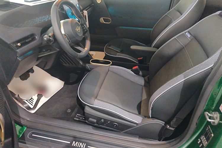 Used MINI Electric COOPER 2024 452km COOPER SE Artist
