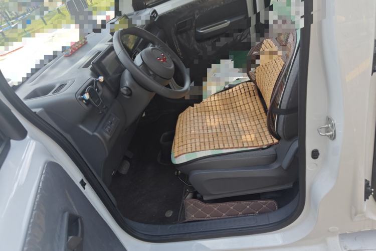Used Wuling Zhiguang New Energy 2025 Standard Model