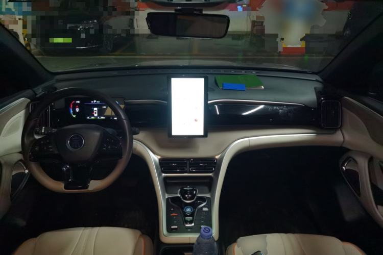 Used BYD Song Pro New Energy 2024 HONOR Edition DM-i 71KM Navigation Model
