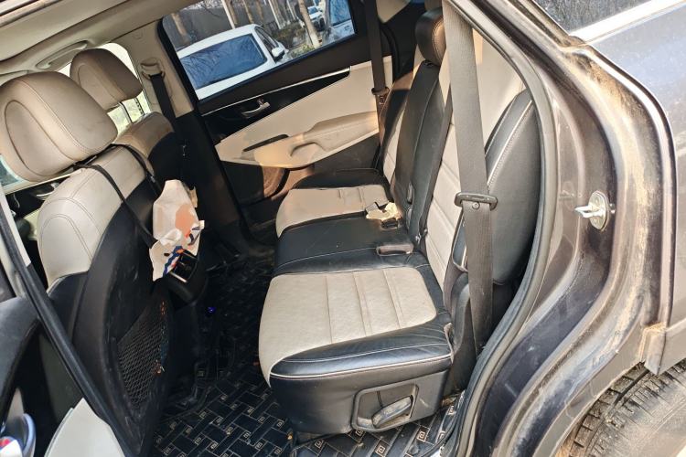 Used Kia Sorento 2015 Sorento L 2.2T Diesel 4WD Elite Edition 5 Seats China IV Standard