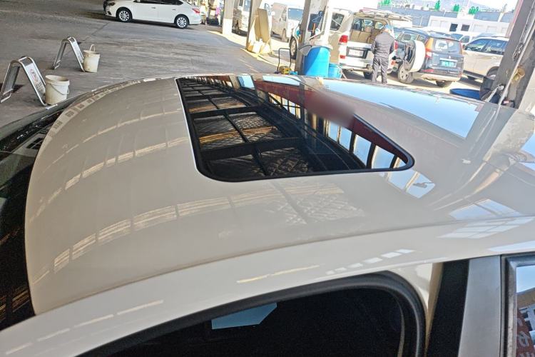 Used Volkswagen Polo 2013 1.6L Automatic Luxury Edition
