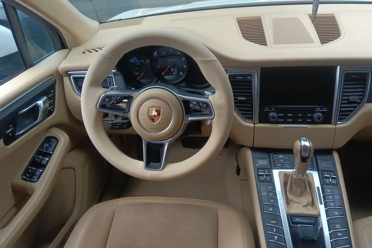 Used Porsche Macan 2017 Macan 2.0T Steering Wheel