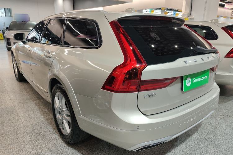 Used Volvo V90 2019 Cross Country T5 AWD Smart Range Version China V Standard
