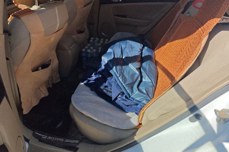 Used Bestune B50 2013 1.6L manual luxury version Left Rear Seat