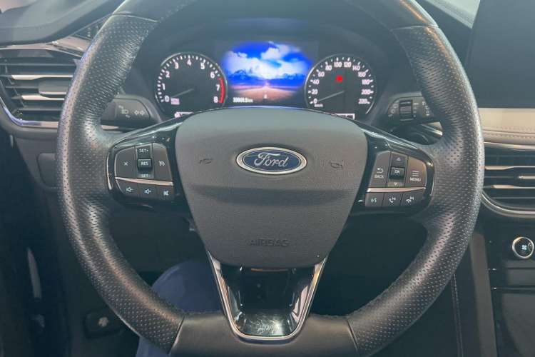 Used Ford Escape 2020 EcoBoost 245 Two-Wheel-Drive Titanium Edition