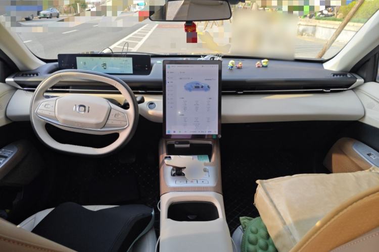 Used CHANGAN NEVO A05 2024 Truly Delicious Version 145 Beyond-Excellent Type Center Console