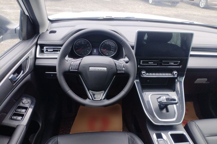 Used Haval M6 2021 PLUS 1.5T DCT Luxury Smart Connectivity Model
