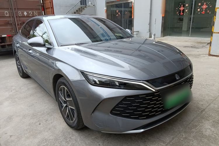 Used BYD Qin L 2024 DM-i 80KM Beyond Model Front Right 45 Deg