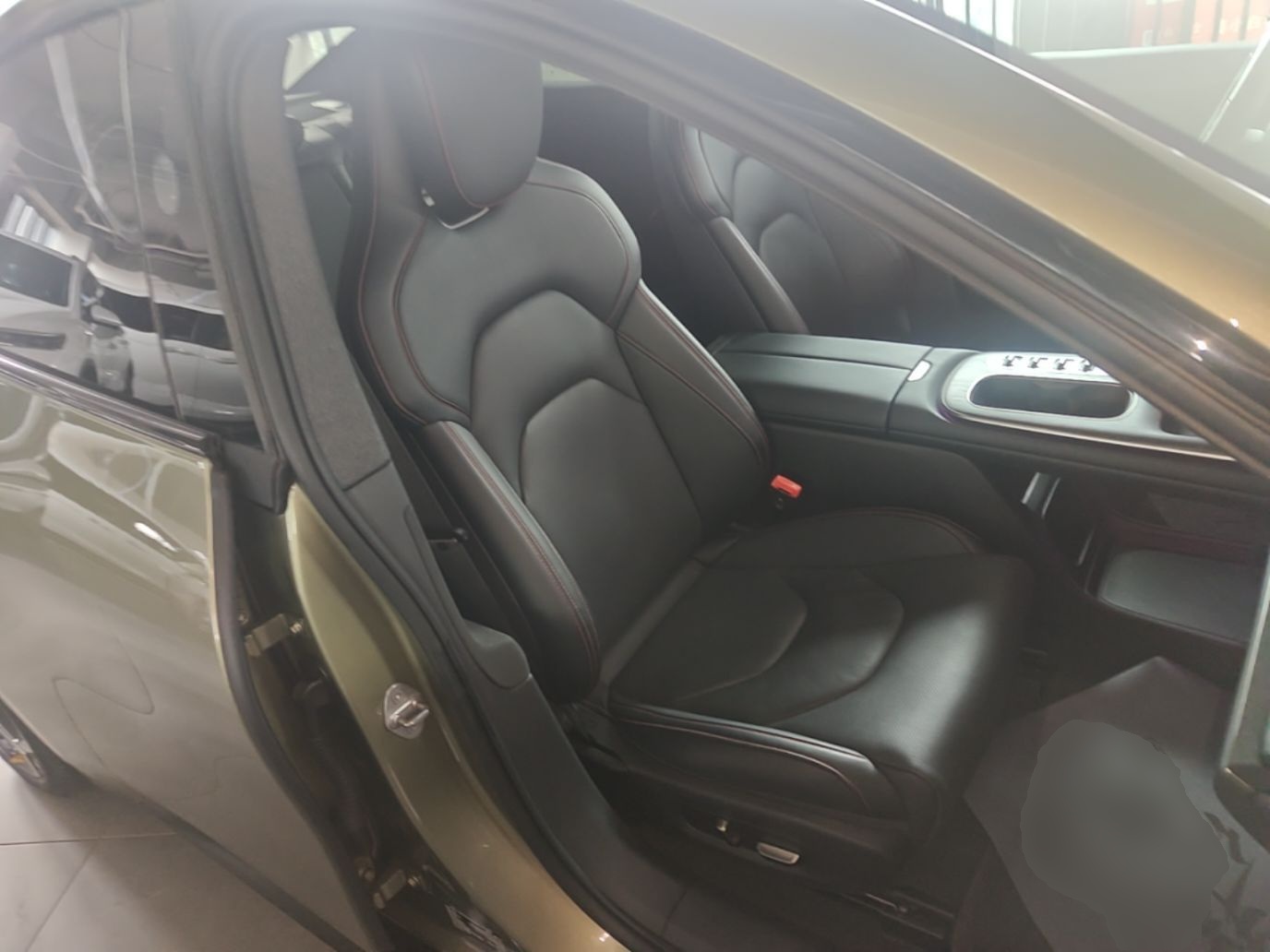 Xiaomi Auto SU7 2024 Rear-Drive Ultra-Long Range Advanced Pro-Level Intelligent Driving Version — снимка 19