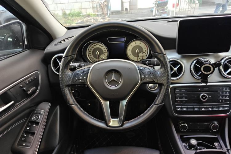 Used Mercedes-Benz GLA 2016 GLA 220 4MATIC Fashion Edition