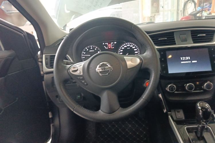 Used Nissan Sylphy 2019 1.6XV CVT Smart Connect Luxury Edition China VI Standard Steering Wheel