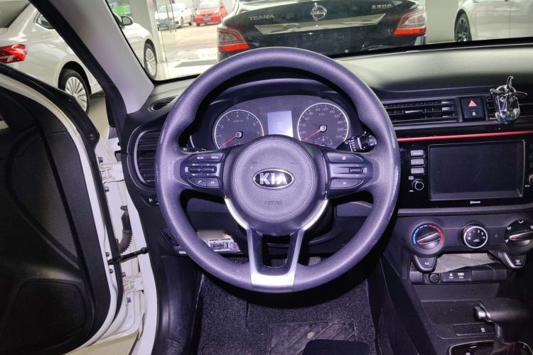 Used Kia KX Cross 2017 1.4L AT GLS