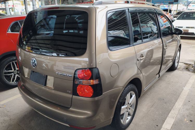 Used Volkswagen Touran 2015 1.4T DSG Comfort Edition 5 Seats