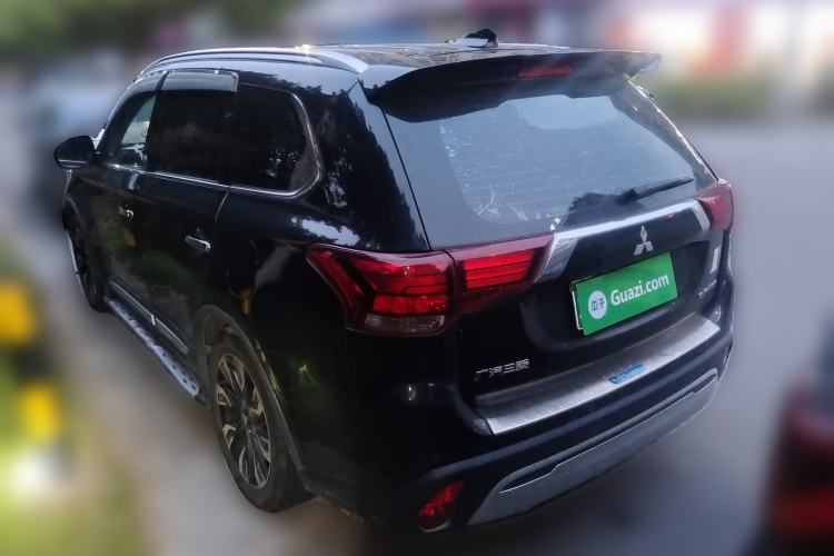 Used Mitsubishi Outlander 2019 2.4L 4x4 Zhi Xiang Edition 7 Seats China VI Standard Rear Left 45 Deg